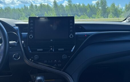 Toyota Camry, 2021 год, 3 600 000 рублей, 15 фотография