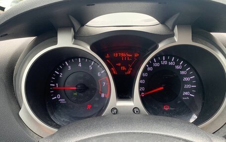 Nissan Juke II, 2013 год, 930 000 рублей, 14 фотография