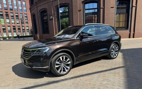 Volkswagen Touareg III, 2019 год, 6 100 000 рублей, 1 фотография