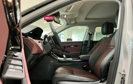 Land Rover Range Rover Evoque II, 2025 год, 5 890 000 рублей, 15 фотография
