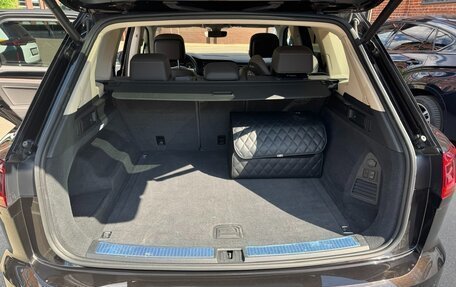 Volkswagen Touareg III, 2019 год, 6 100 000 рублей, 13 фотография