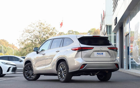 Toyota Highlander, 2026 год, 5 000 000 рублей, 2 фотография