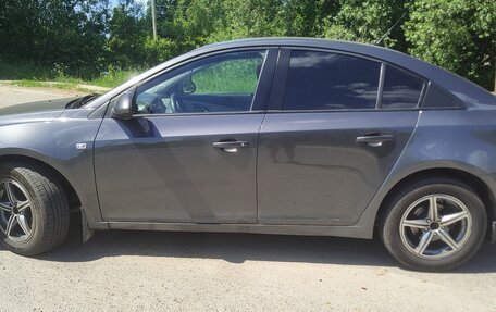 Chevrolet Cruze II, 2010 год, 510 000 рублей, 2 фотография