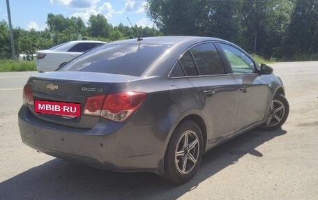 Chevrolet Cruze II, 2010 год, 510 000 рублей, 5 фотография