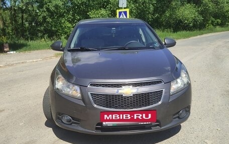 Chevrolet Cruze II, 2010 год, 510 000 рублей, 8 фотография
