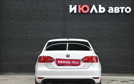 Volkswagen Jetta VI, 2013 год, 920 000 рублей, 6 фотография