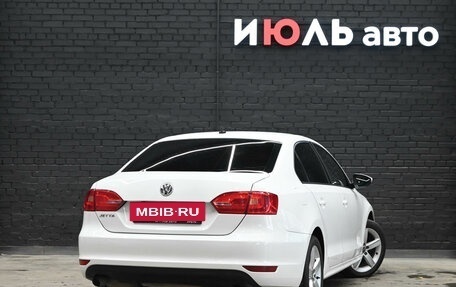 Volkswagen Jetta VI, 2013 год, 920 000 рублей, 7 фотография