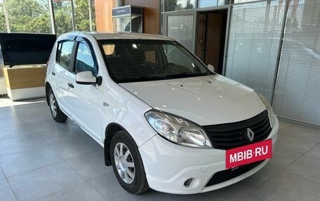 Renault Sandero I, 2010 год, 399 000 рублей, 3 фотография