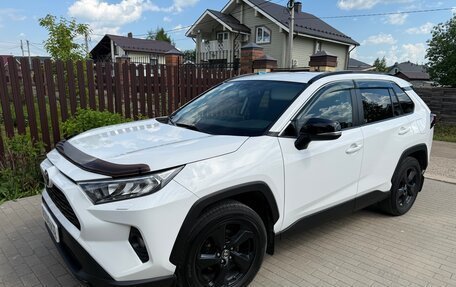 Toyota RAV4, 2021 год, 3 400 000 рублей, 1 фотография