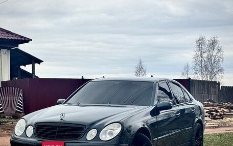 Mercedes-Benz E-Класс, 2003 год, 920 000 рублей, 1 фотография