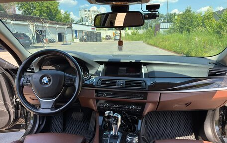 BMW 5 серия, 2015 год, 2 450 000 рублей, 14 фотография