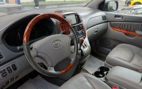 Toyota Sienna II рестайлинг, 2007 год, 700 000 рублей, 9 фотография