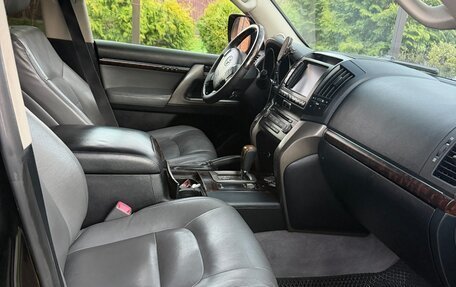 Toyota Land Cruiser 200, 2009 год, 2 200 000 рублей, 13 фотография