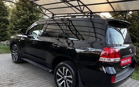 Toyota Land Cruiser 200, 2009 год, 2 200 000 рублей, 7 фотография