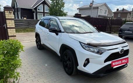 Toyota RAV4, 2021 год, 3 400 000 рублей, 6 фотография