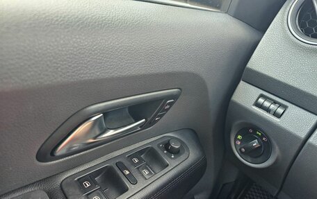 Volkswagen Amarok I рестайлинг, 2012 год, 1 599 000 рублей, 14 фотография