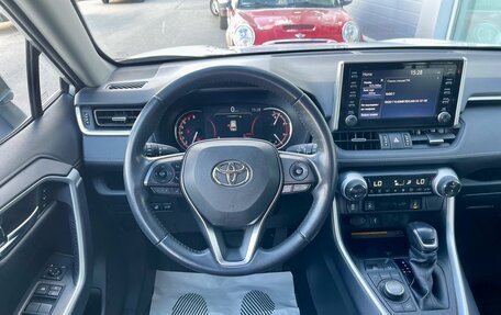 Toyota RAV4, 2021 год, 3 599 000 рублей, 12 фотография