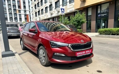 Skoda Rapid II, 2020 год, 1 600 000 рублей, 2 фотография