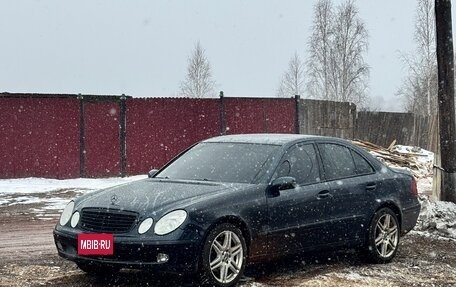 Mercedes-Benz E-Класс, 2003 год, 920 000 рублей, 2 фотография