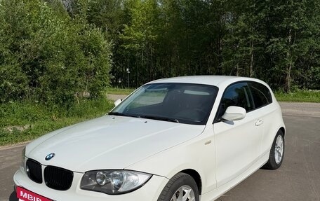 BMW 1 серия, 2010 год, 695 000 рублей, 3 фотография