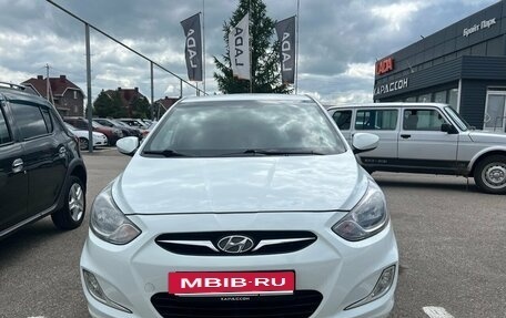 Hyundai Solaris II рестайлинг, 2014 год, 880 000 рублей, 3 фотография