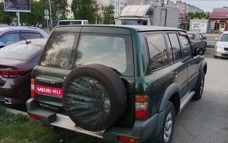 Nissan Patrol, 1998 год, 680 000 рублей, 4 фотография