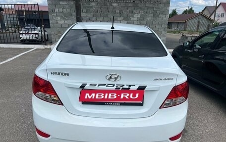Hyundai Solaris II рестайлинг, 2014 год, 880 000 рублей, 4 фотография