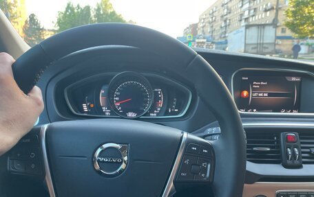 Volvo V40 Cross Country I, 2019 год, 1 950 000 рублей, 4 фотография