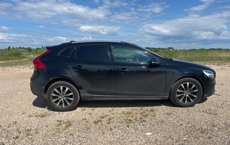 Volvo V40 Cross Country I, 2019 год, 1 950 000 рублей, 2 фотография
