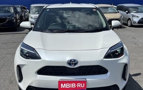 Toyota Yaris Cross, 2022 год, 1 670 000 рублей, 4 фотография