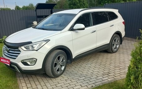 Hyundai Santa Fe III рестайлинг, 2015 год, 2 300 000 рублей, 1 фотография