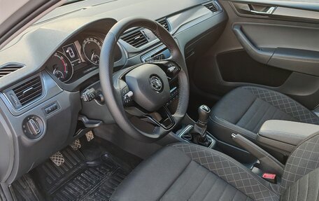 Skoda Rapid I, 2017 год, 1 250 000 рублей, 8 фотография