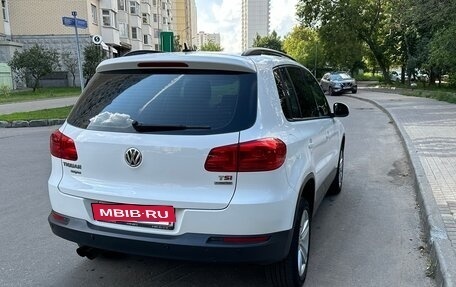 Volkswagen Tiguan I, 2013 год, 990 000 рублей, 4 фотография
