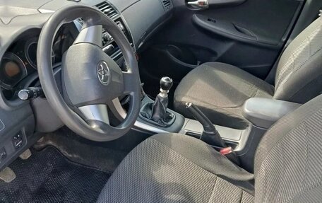 Toyota Corolla, 2012 год, 950 000 рублей, 3 фотография