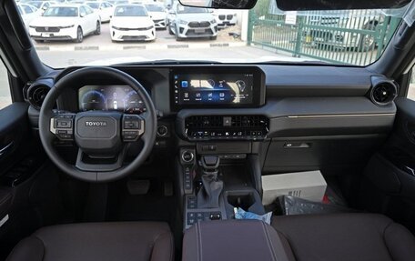Toyota Land Cruiser Prado, 2025 год, 10 076 000 рублей, 27 фотография