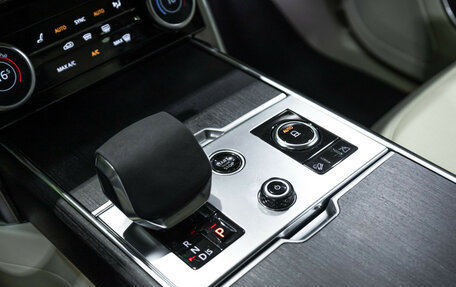 Land Rover Range Rover IV рестайлинг, 2022 год, 17 011 000 рублей, 31 фотография