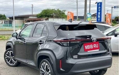 Toyota Yaris Cross, 2022 год, 1 560 000 рублей, 6 фотография