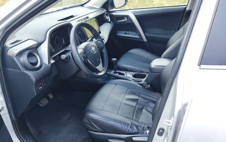 Toyota RAV4, 2017 год, 1 844 000 рублей, 9 фотография