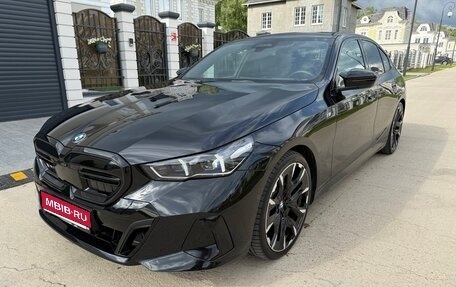 BMW 5 серия, 2023 год, 6 950 000 рублей, 1 фотография