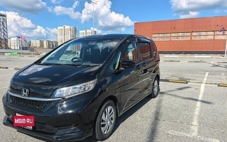 Honda Freed II, 2020 год, 1 670 000 рублей, 2 фотография