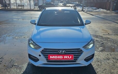 Hyundai Solaris II рестайлинг, 2017 год, 600 000 рублей, 13 фотография
