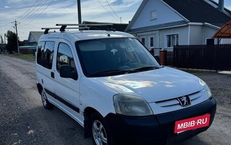 Peugeot Partner II рестайлинг 2, 2010 год, 440 000 рублей, 2 фотография