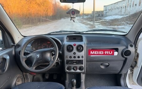 Peugeot Partner II рестайлинг 2, 2010 год, 440 000 рублей, 8 фотография