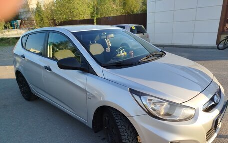 Hyundai Solaris II рестайлинг, 2014 год, 1 150 000 рублей, 6 фотография