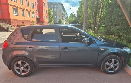 KIA cee'd I рестайлинг, 2009 год, 650 000 рублей, 2 фотография