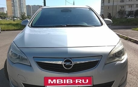 Opel Astra J, 2010 год, 545 000 рублей, 3 фотография