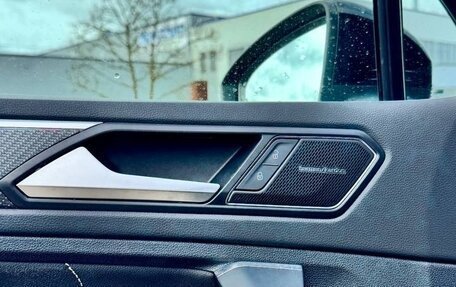 Volkswagen Tiguan II, 2023 год, 2 700 000 рублей, 17 фотография