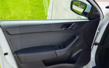 Skoda Rapid I, 2016 год, 1 050 000 рублей, 14 фотография