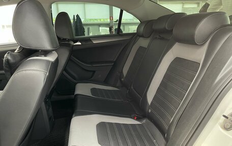 Volkswagen Jetta VI, 2011 год, 1 159 000 рублей, 22 фотография