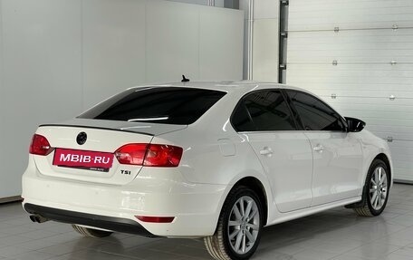Volkswagen Jetta VI, 2011 год, 1 159 000 рублей, 4 фотография
